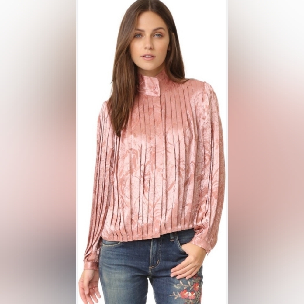 Alice + Oliva Elegant Pink Pleated Women's Top Size 6